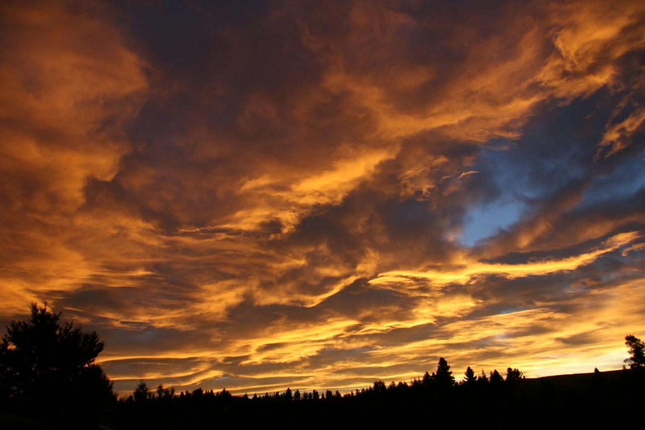 Sunset Chalet Villa Lake Tekapo Exterior photo