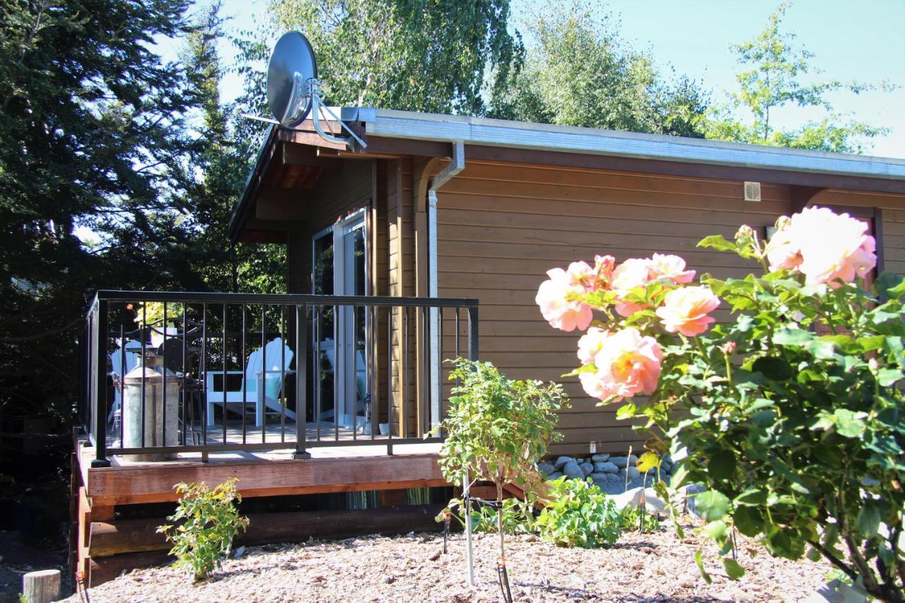 Sunset Chalet Villa Lake Tekapo Exterior photo